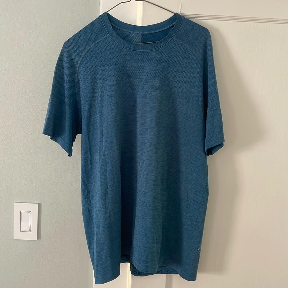 Lululemon Metal Vent T shirt